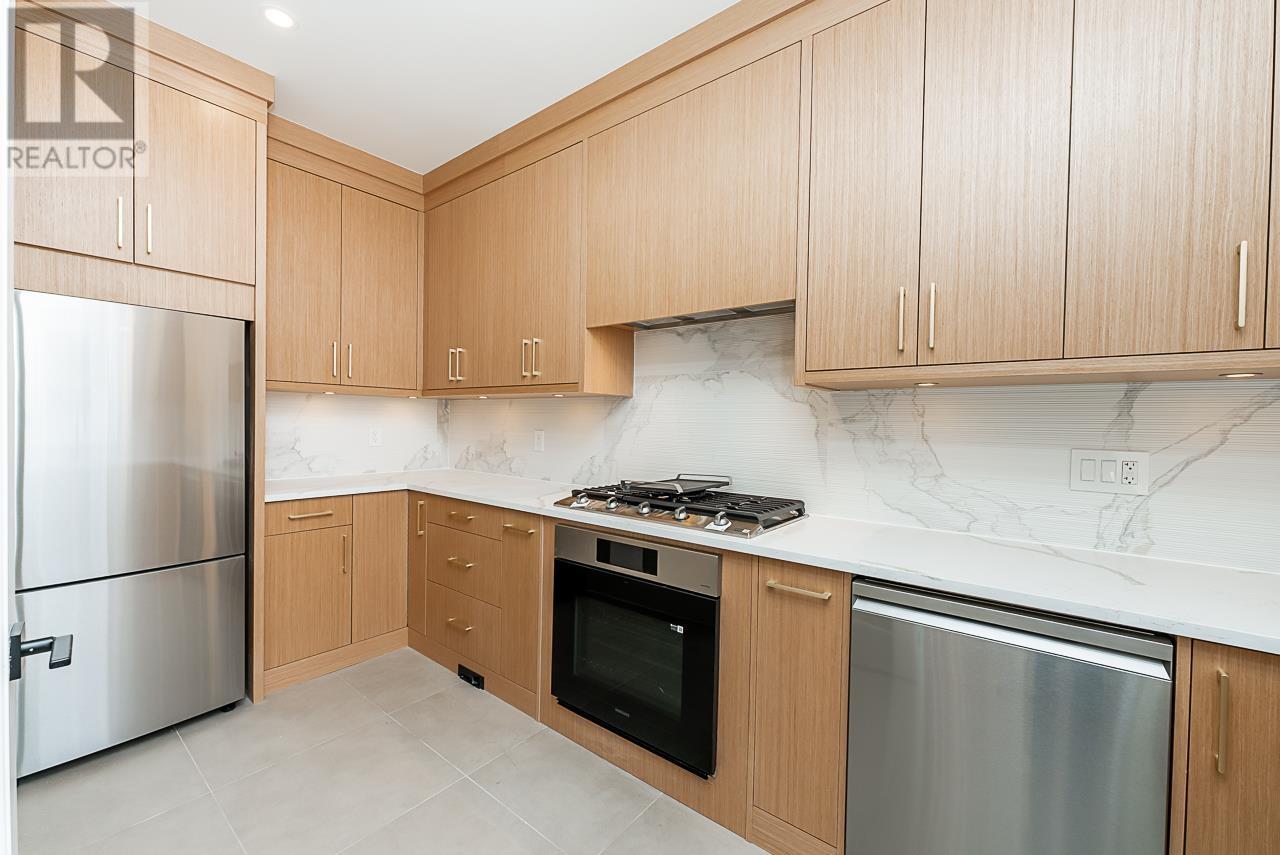 6691 Waltham Avenue, Burnaby, British Columbia  V5H 3V6 - Photo 8 - R2869243