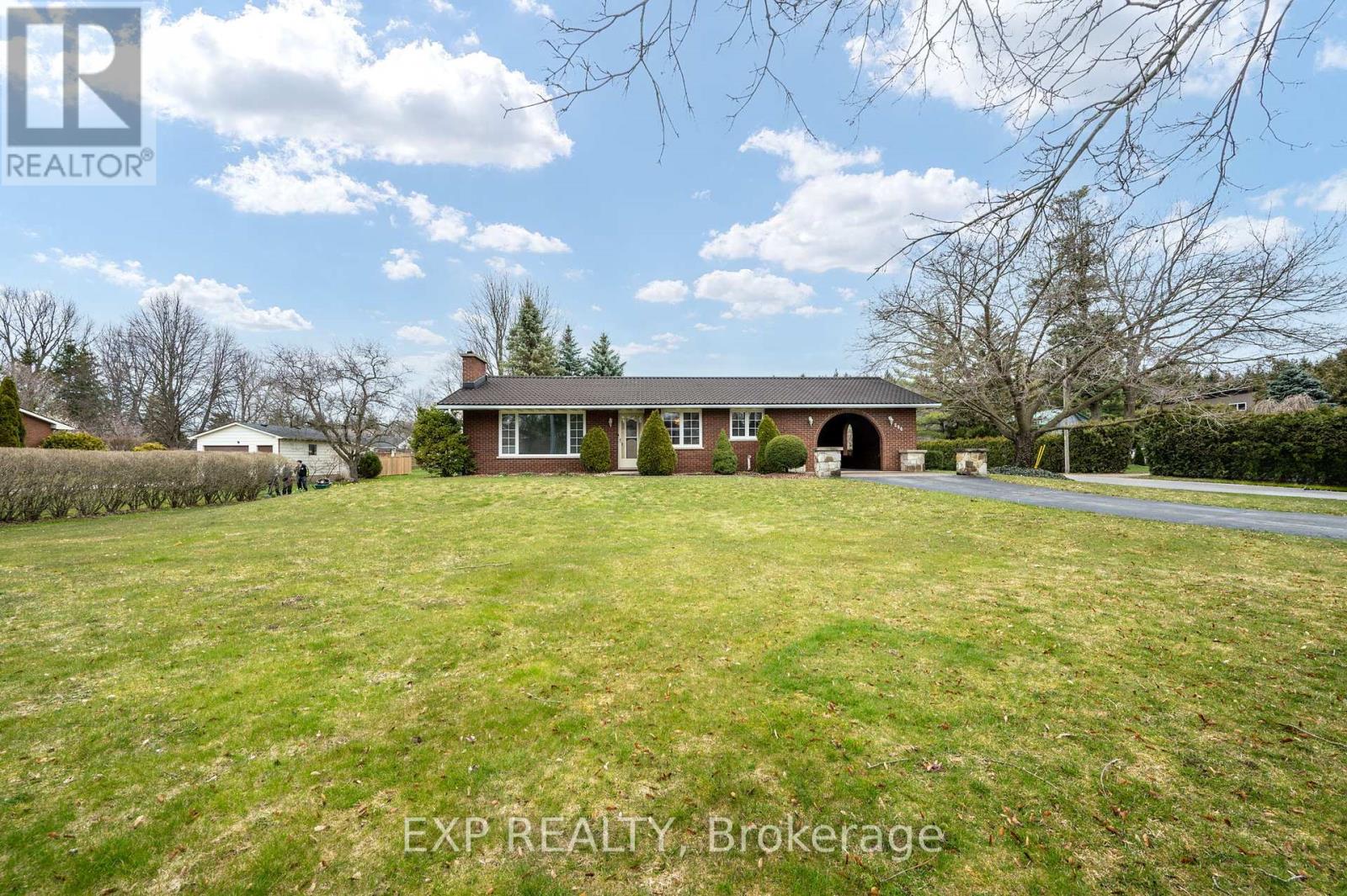 296 Hastings St, North Middlesex, Ontario  N0M 2K0 - Photo 33 - X8221900