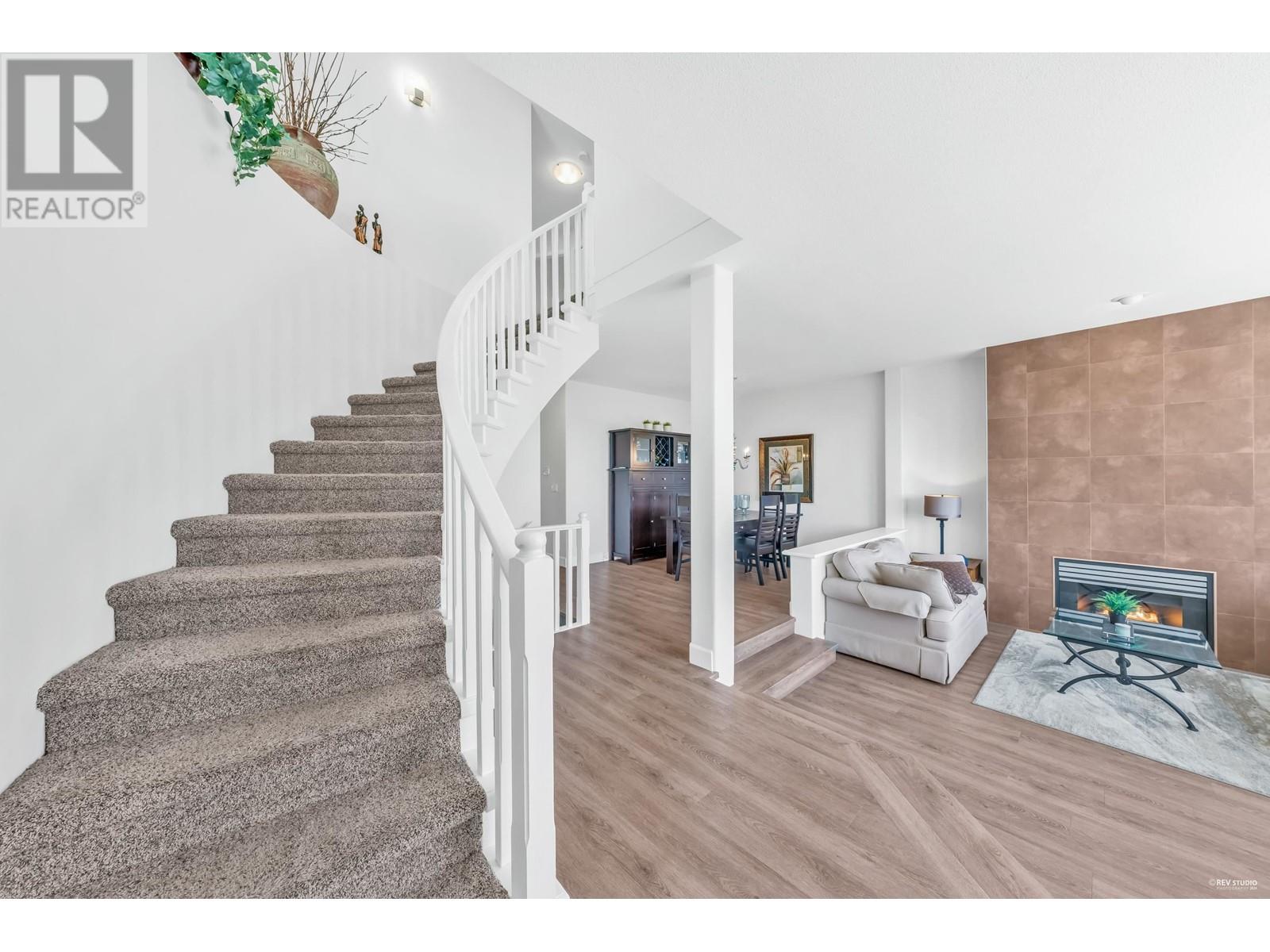 17 2979 Panorama Drive, Coquitlam, British Columbia  V3E 2W8 - Photo 15 - R2869068