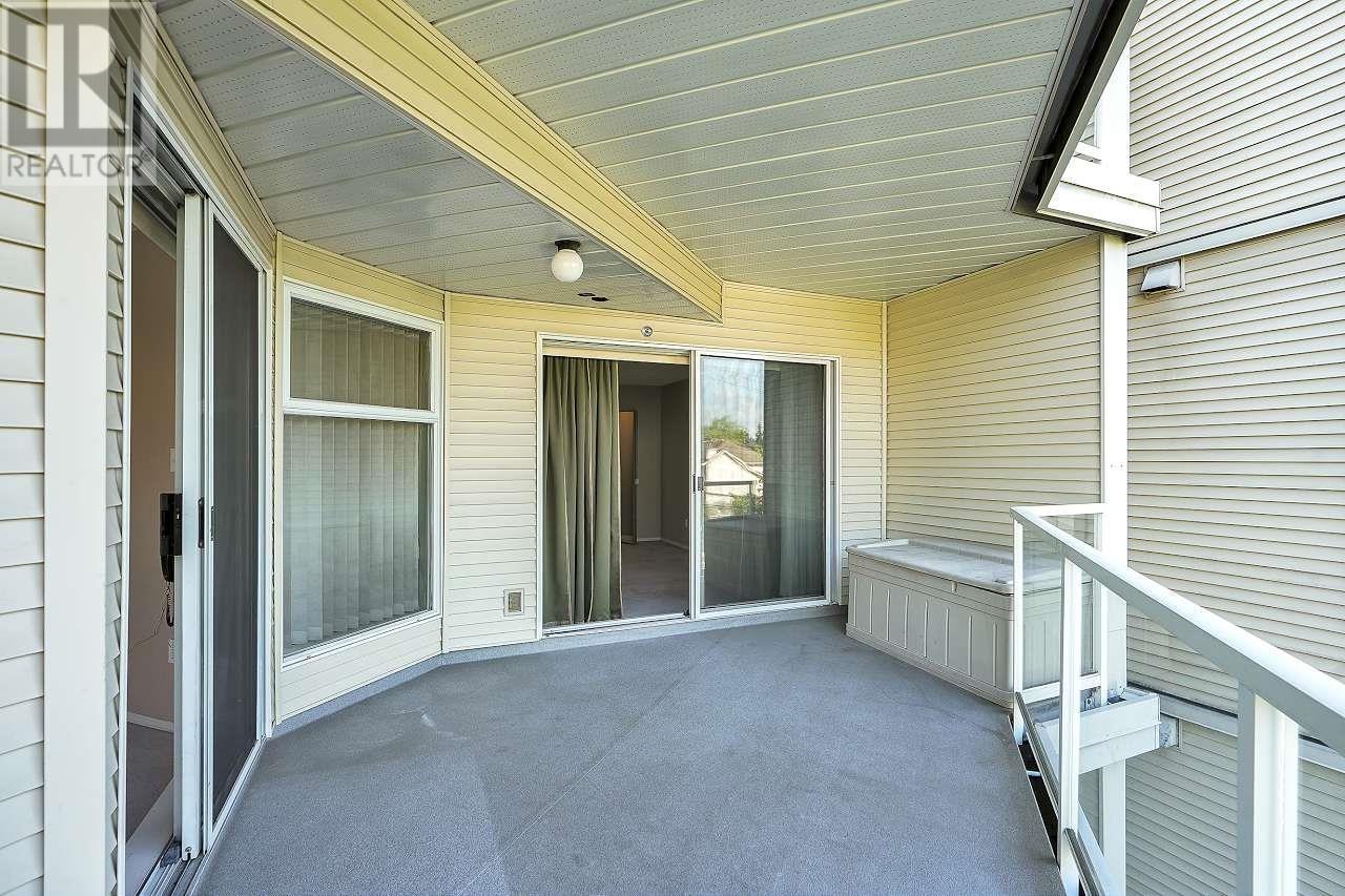 418 1219 Johnson Street, Coquitlam, British Columbia  V3B 7L5 - Photo 3 - R2869313