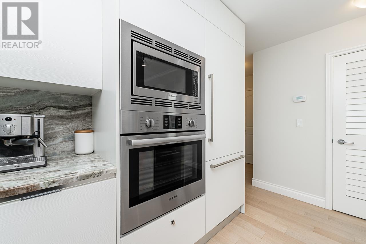 208 185 Victory Ship Way, North Vancouver, British Columbia  V7L 0G2 - Photo 8 - R2869326