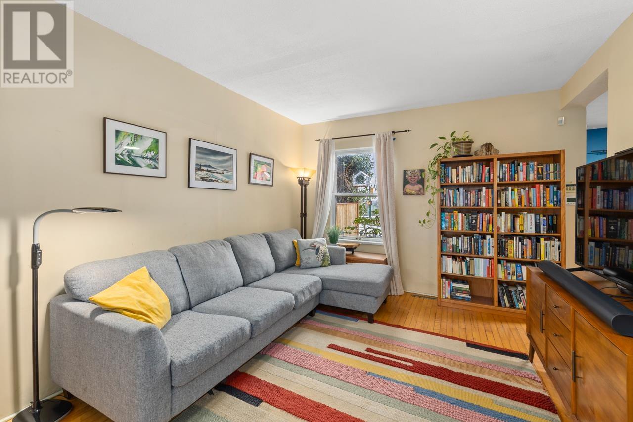 3018 E 29th Avenue, Vancouver, British Columbia  V5R 1W1 - Photo 10 - R2869372