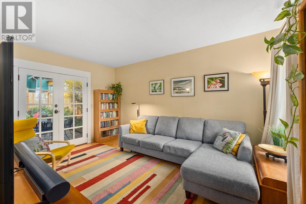 3018 E 29th Avenue, Vancouver, British Columbia  V5R 1W1 - Photo 6 - R2869372