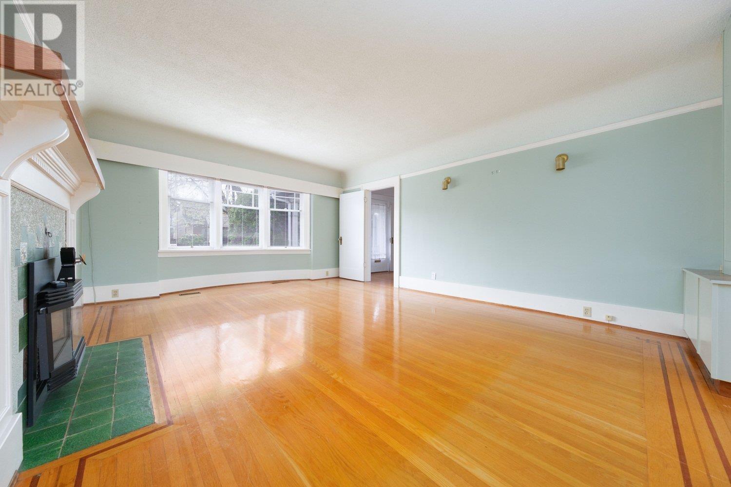 3905 W 19th Avenue, Vancouver, British Columbia  V6S 1C9 - Photo 2 - R2869395