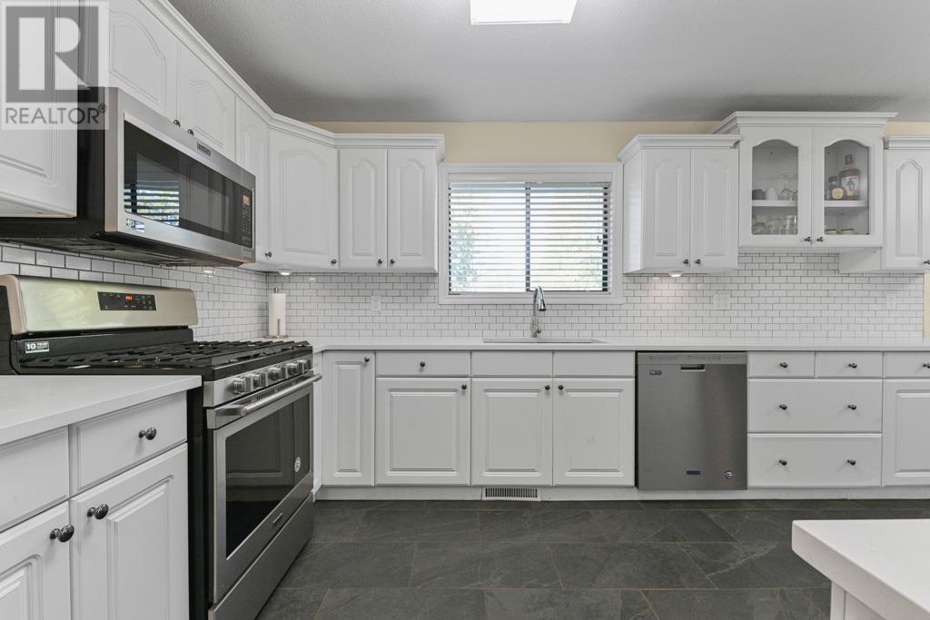26803 Ferguson Avenue, Maple Ridge, British Columbia  V2W 1R9 - Photo 6 - R2868769
