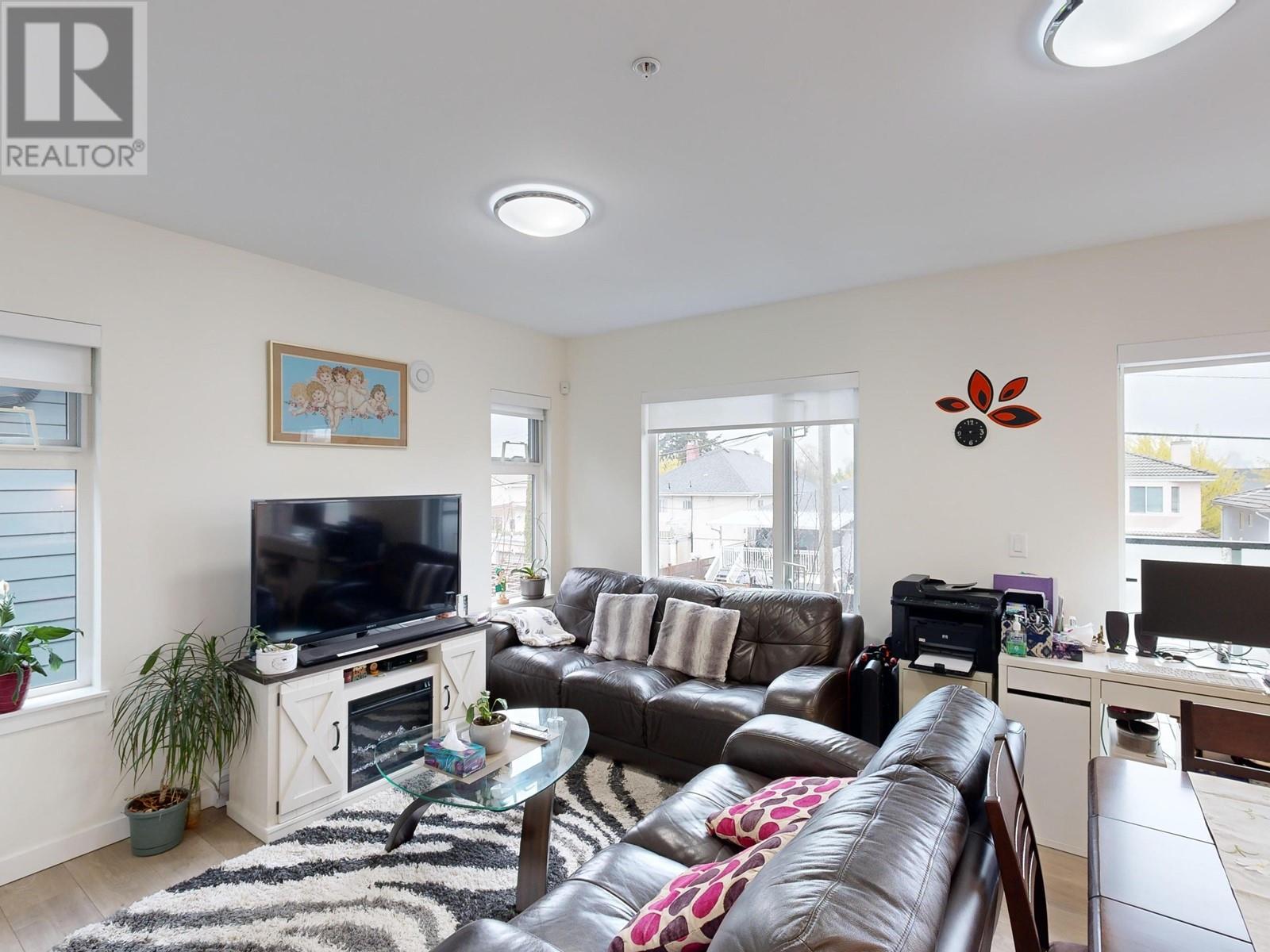 2737 Ward Street, Vancouver, British Columbia  V5R 4S7 - Photo 6 - R2869374