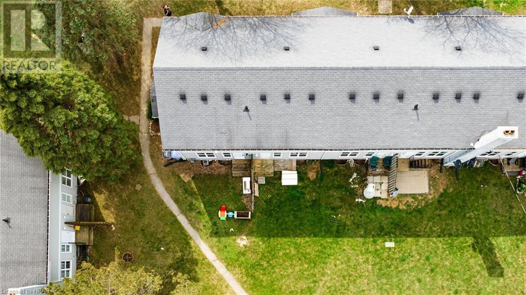 45 St Charles Place Unit# 45, Vanastra, Ontario  N0M 1L0 - Photo 38 - 40568287