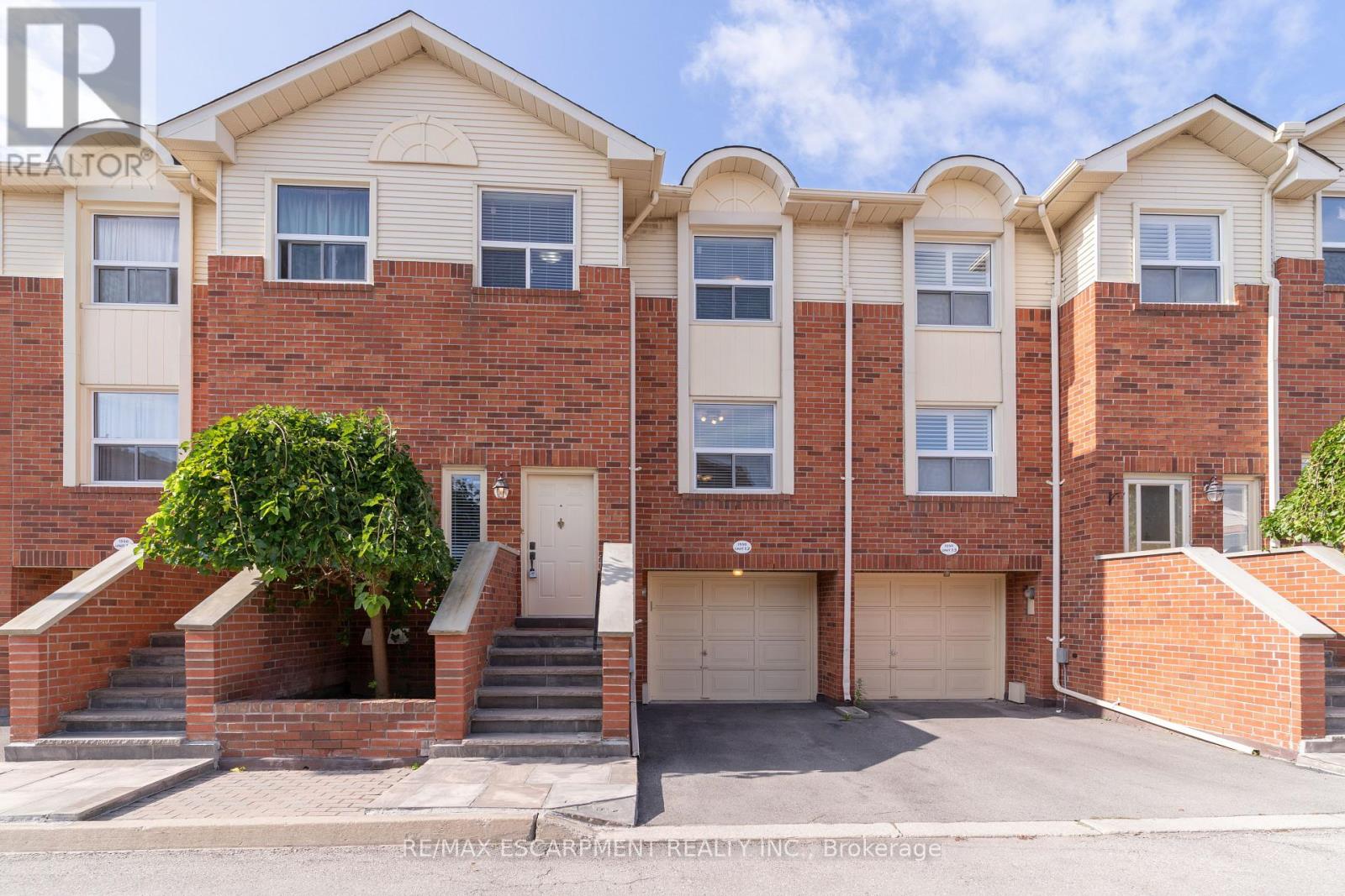 #12 -1550 Reeves Gate S, Oakville, Ontario  L6M 3J3 - Photo 1 - W8222752