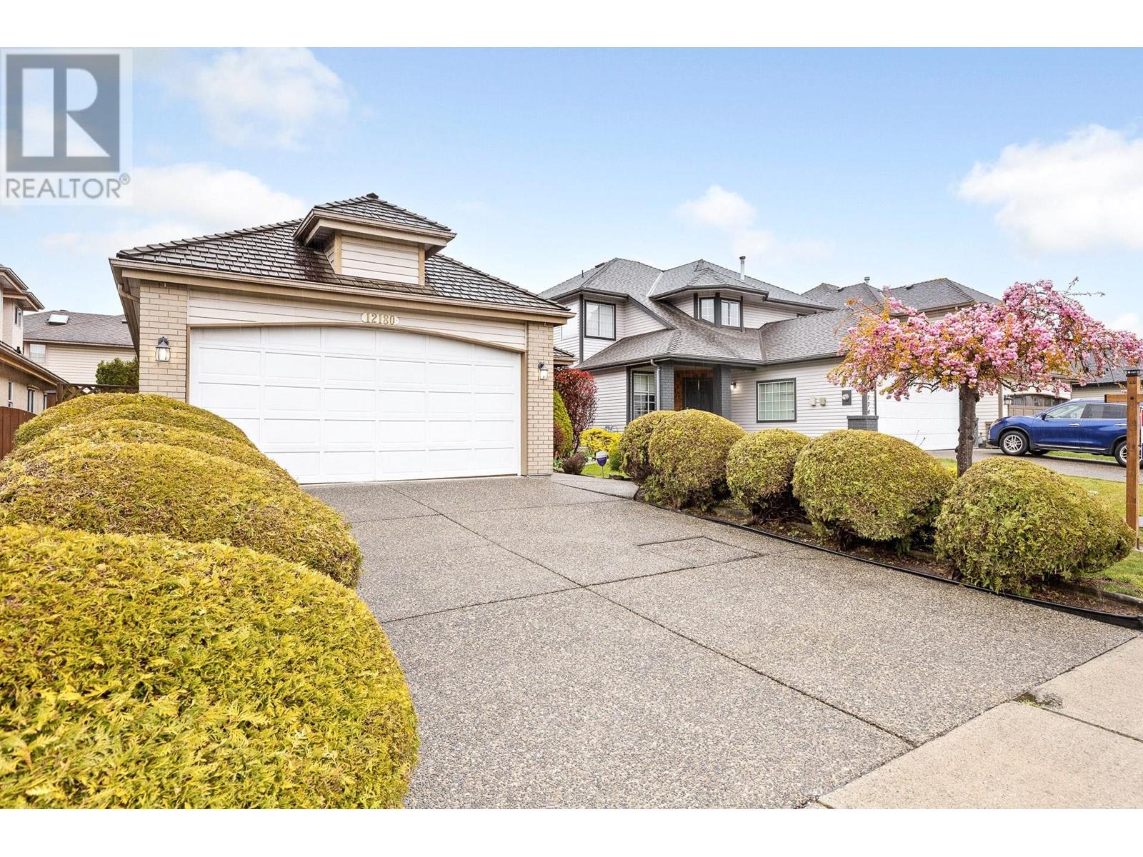12180 231 Street, Maple Ridge, British Columbia  V2X 1C3 - Photo 2 - R2869447