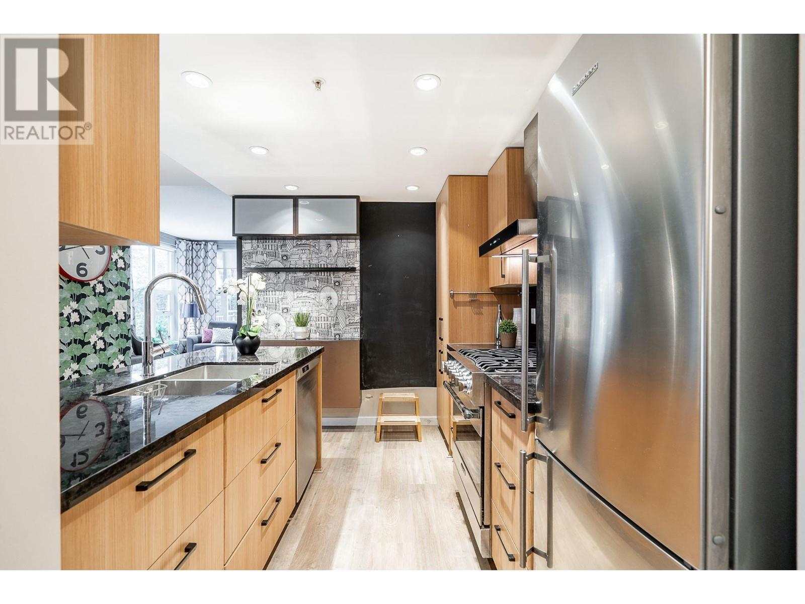 154 W 1st Avenue, Vancouver, British Columbia  V5Y 0H5 - Photo 7 - R2868992