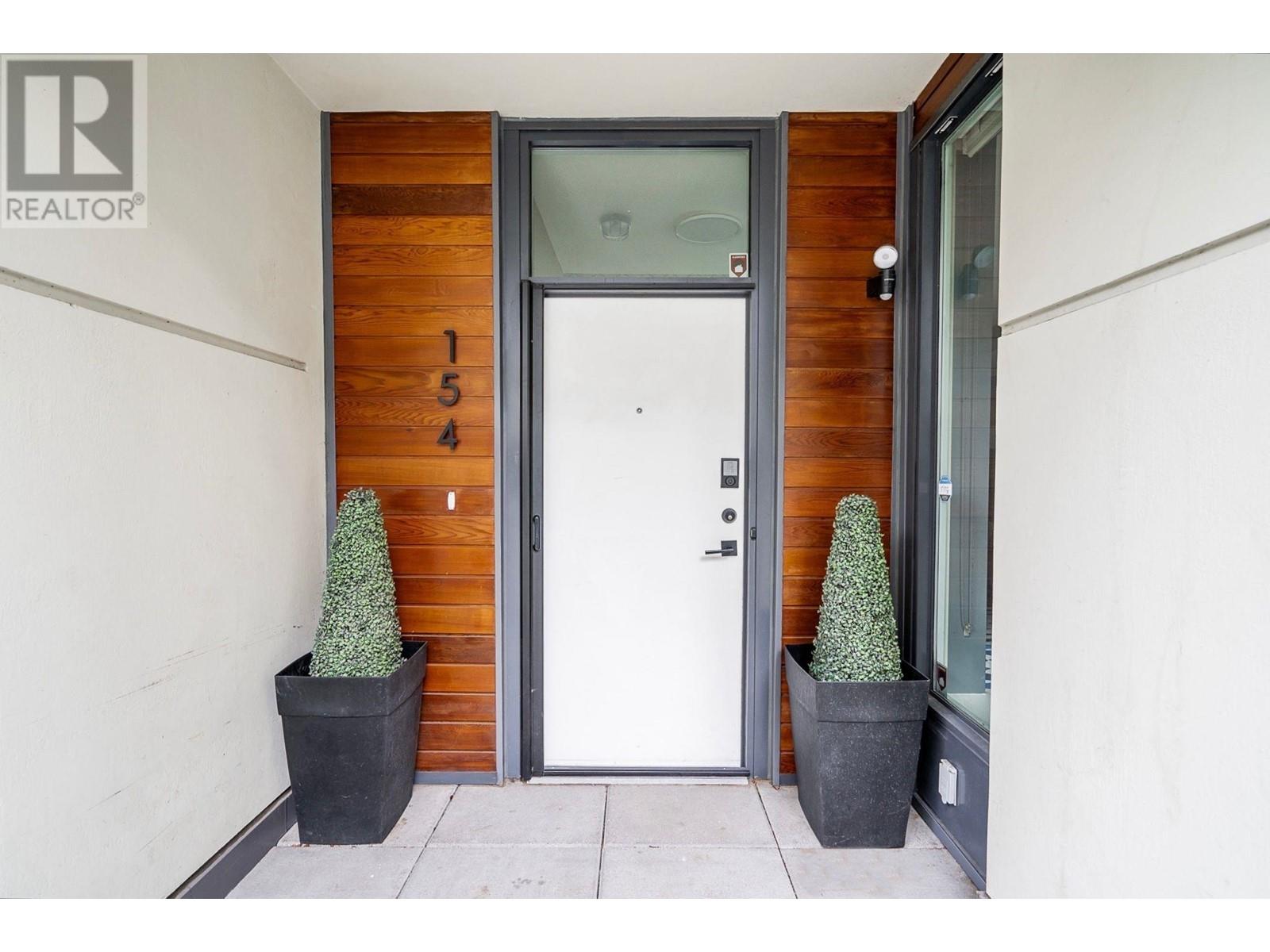 154 W 1st Avenue, Vancouver, British Columbia  V5Y 0H5 - Photo 2 - R2868992