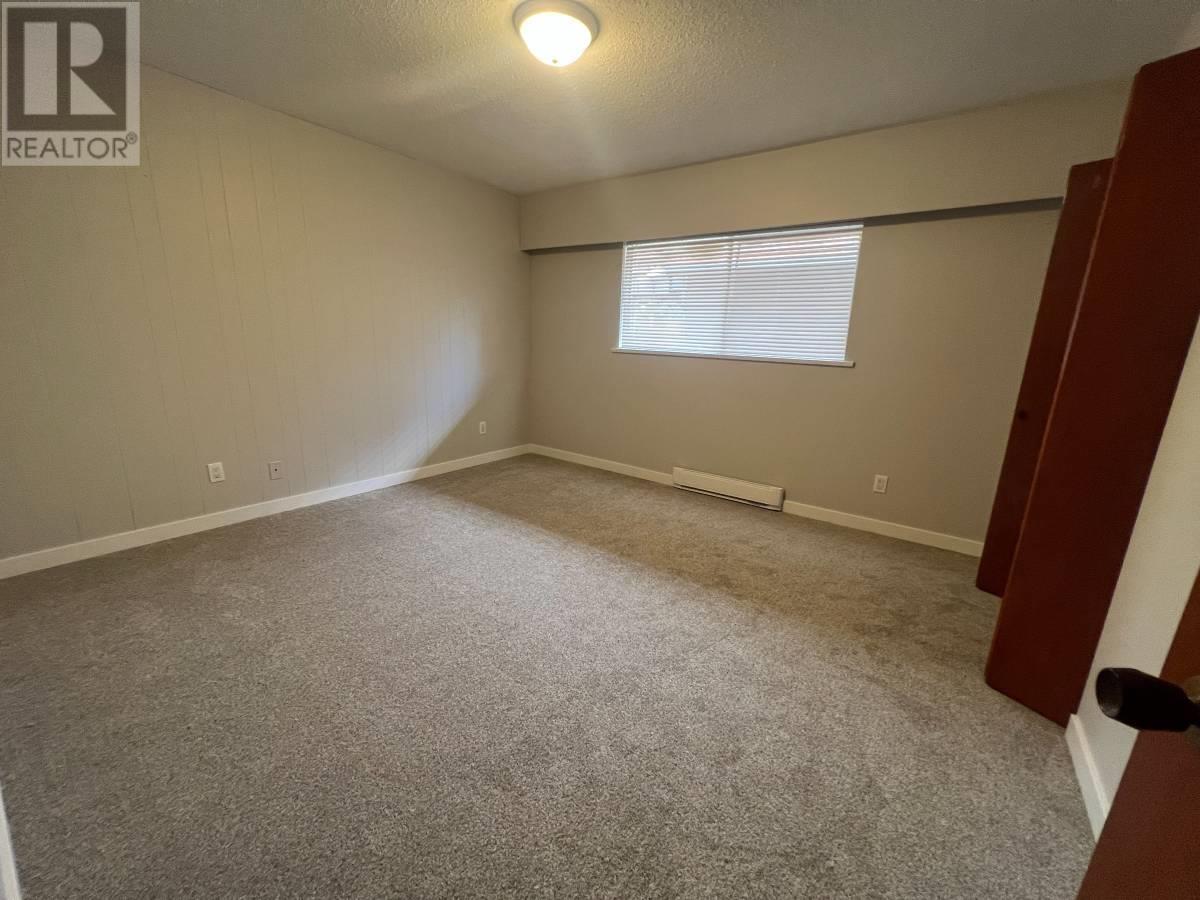 Left Side 12258 194a Street, Pitt Meadows, British Columbia  V3Y 1G5 - Photo 11 - R2869472