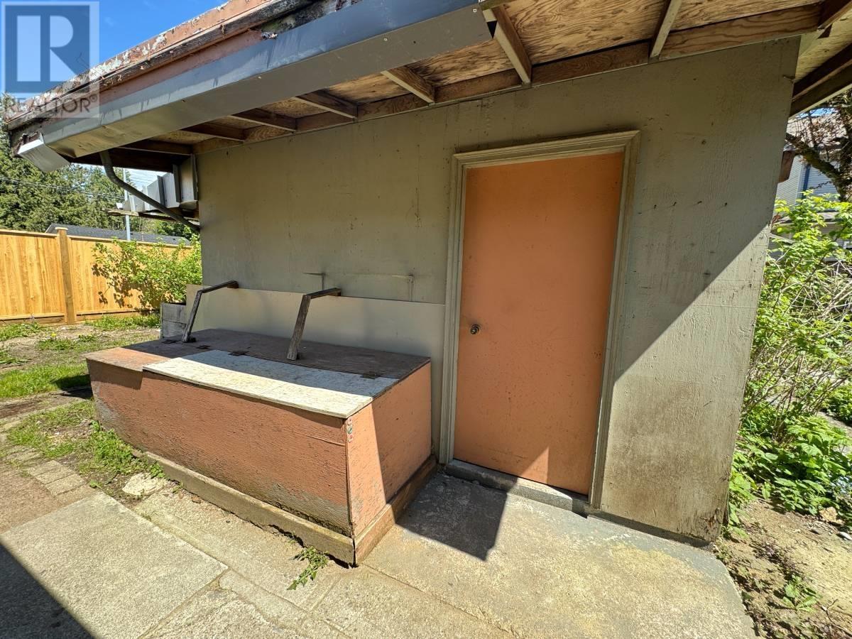 Left Side 12258 194a Street, Pitt Meadows, British Columbia  V3Y 1G5 - Photo 18 - R2869472