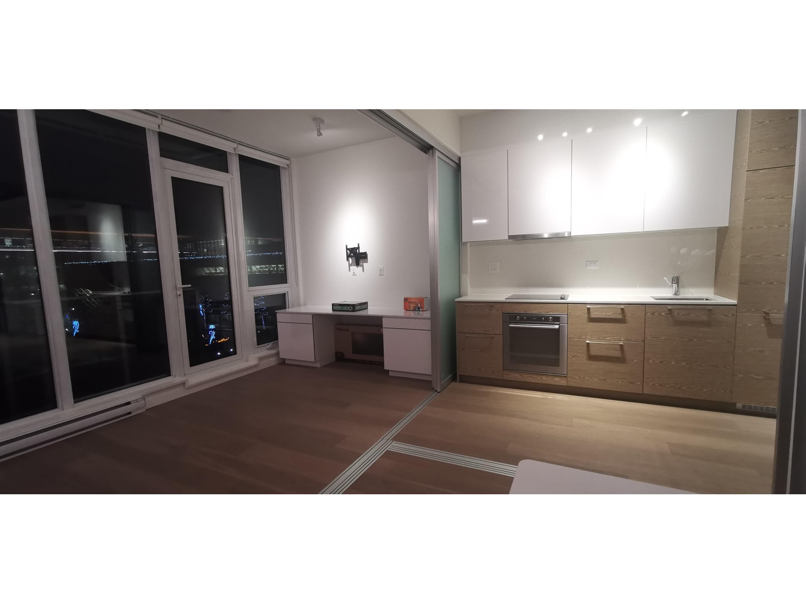416 13438 Central Avenue, Surrey, British Columbia  V3T 0N2 - Photo 6 - R2865443