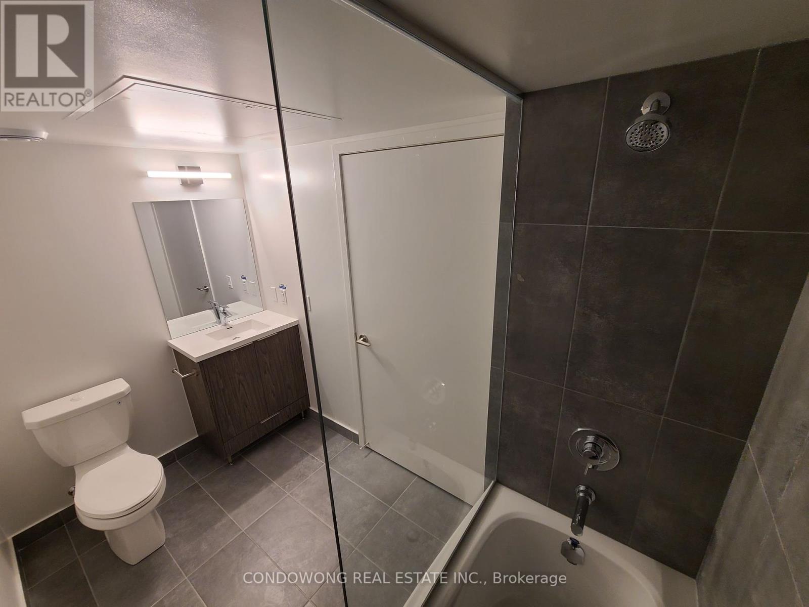 60 Shuter Street, Toronto, 2 Bedrooms Bedrooms, ,1 BathroomBathrooms,Single Family,For Rent,Shuter,C8223124