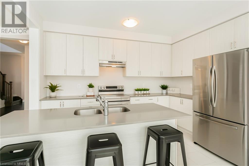 421 Robert Woolner Street, Ayr, Ontario  N0B 1E0 - Photo 15 - 40569861