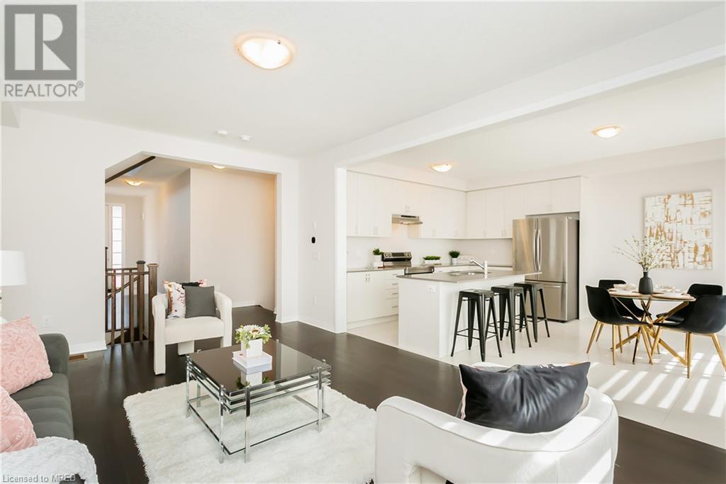 421 Robert Woolner Street, Ayr, Ontario  N0B 1E0 - Photo 12 - 40569861