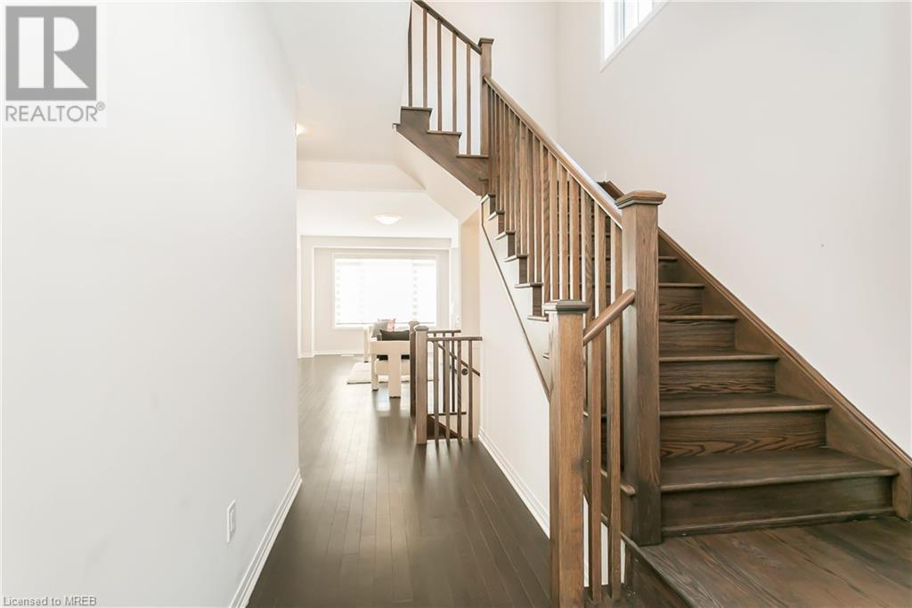 421 Robert Woolner Street, Ayr, Ontario  N0B 1E0 - Photo 6 - 40569861