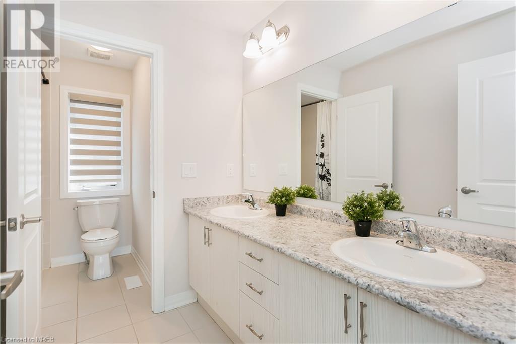 421 Robert Woolner Street, Ayr, Ontario  N0B 1E0 - Photo 39 - 40569861