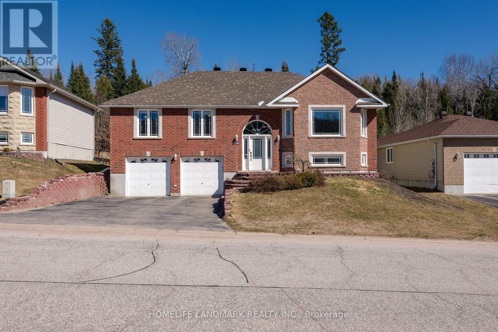 156 Bain Drive, North Bay, Ontario  P1C 1M4 - Photo 1 - X8223330