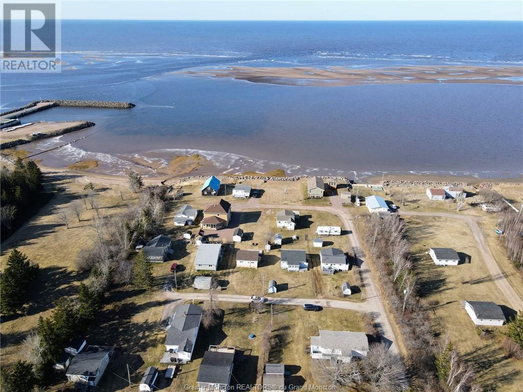 6 Ste Marie St, Grand-Barachois, New Brunswick  E4P 8N5 - Photo 1 - M158556