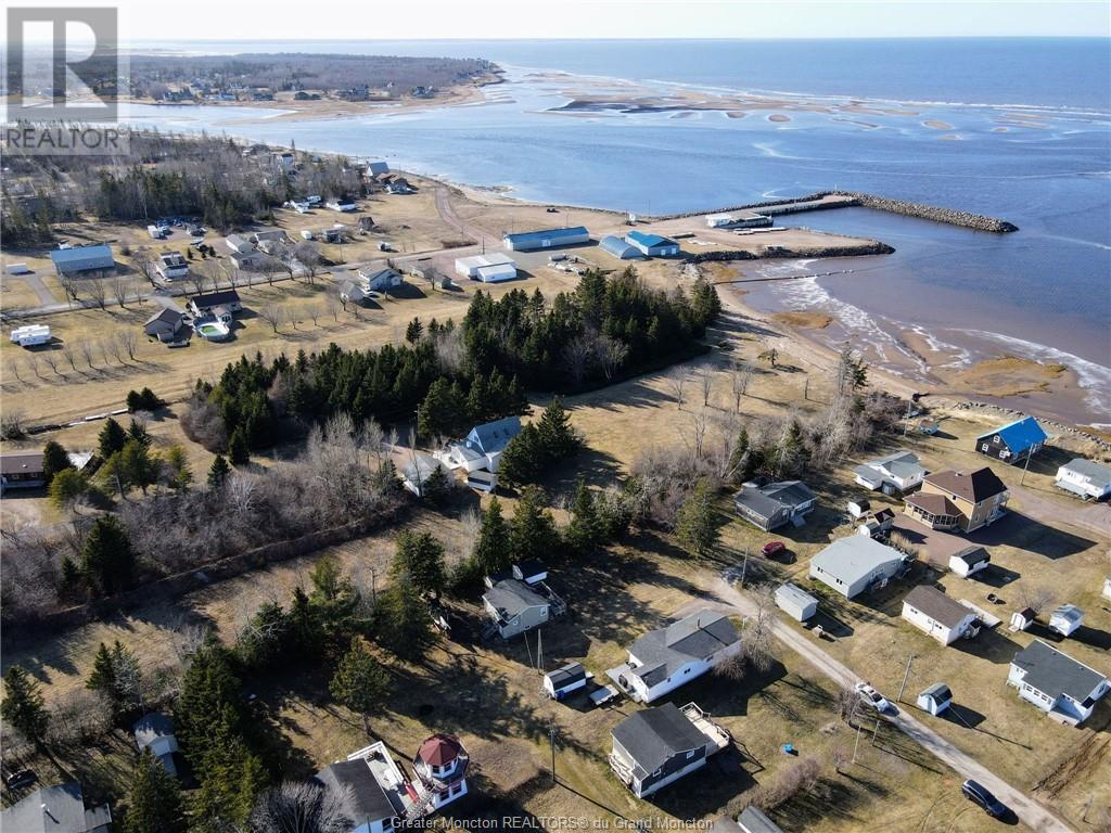 6 Ste Marie St, Grand-Barachois, New Brunswick  E4P 8N5 - Photo 46 - M158556