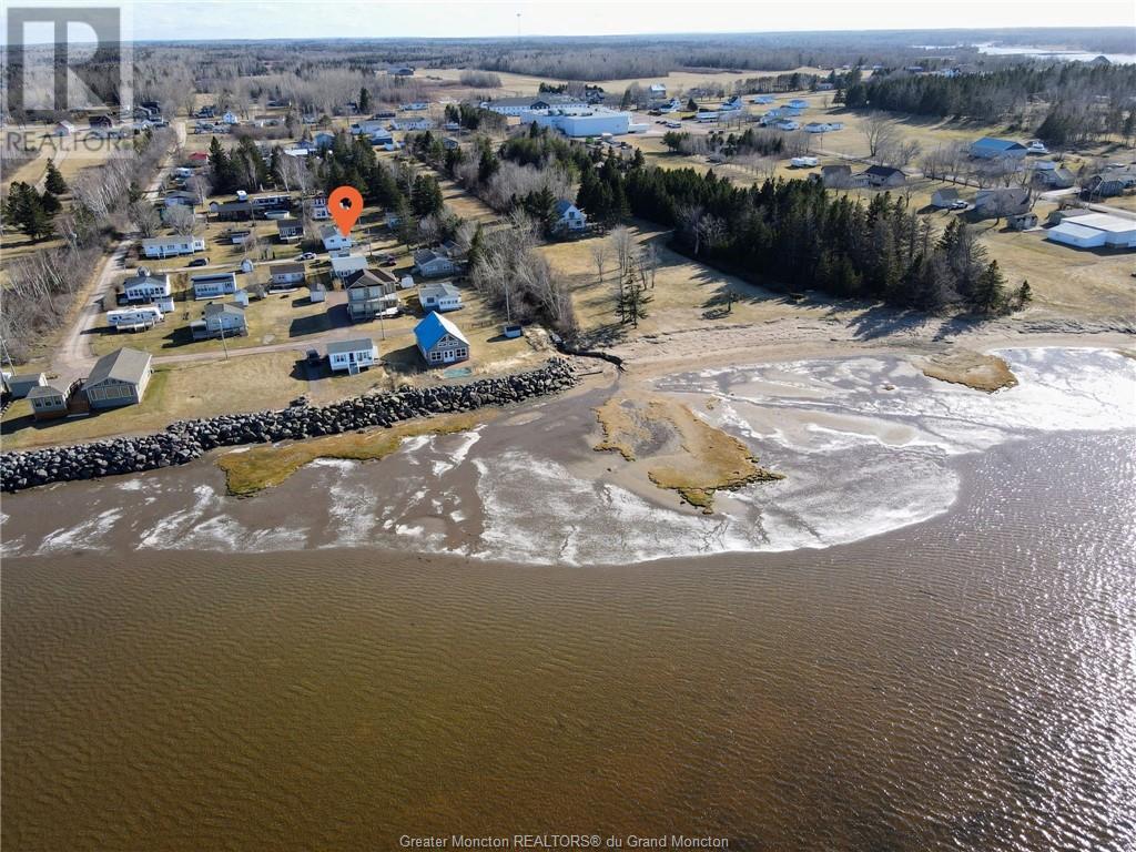 6 Ste Marie St, Grand-Barachois, New Brunswick  E4P 8N5 - Photo 2 - M158556