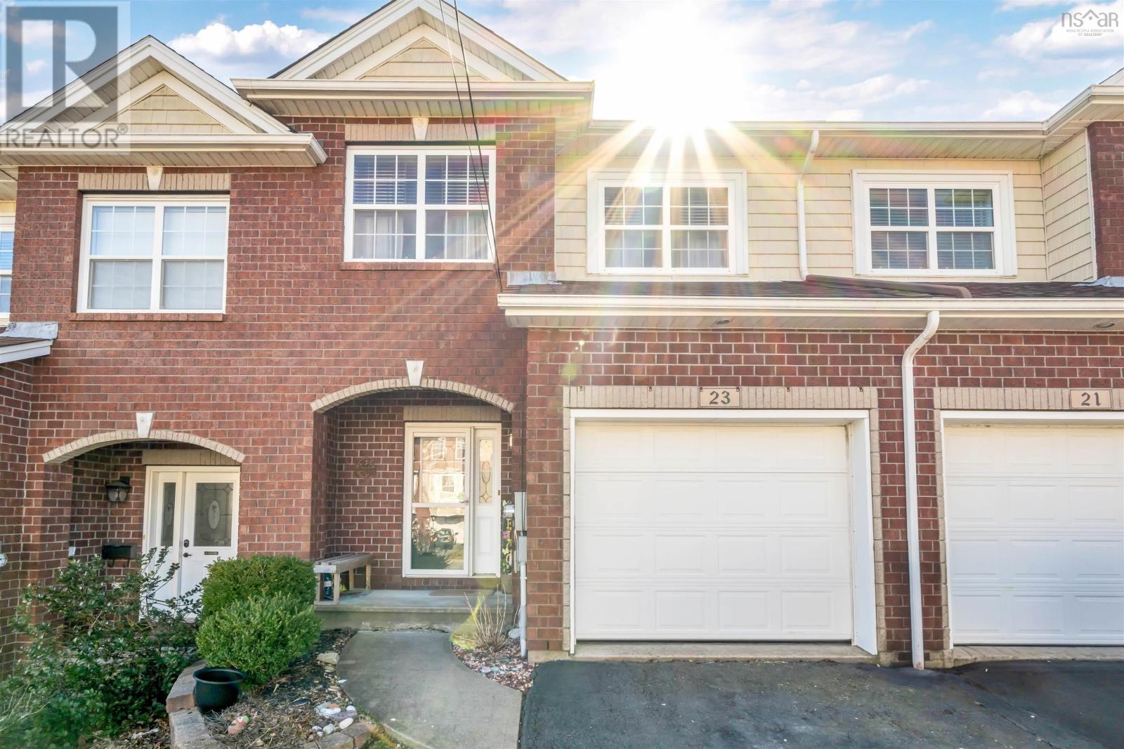 23 Surrey Way, Dartmouth, Nova Scotia  B2W 6R7 - Photo 1 - 202406784