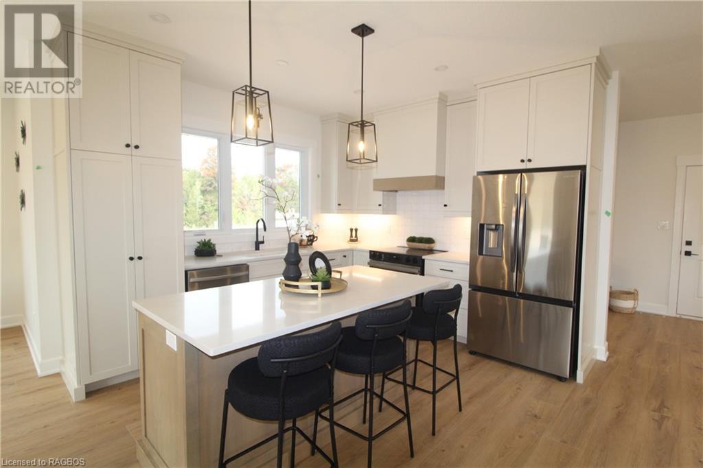 753 20th Street, Hanover, Ontario  N4N 3B8 - Photo 6 - 40569736