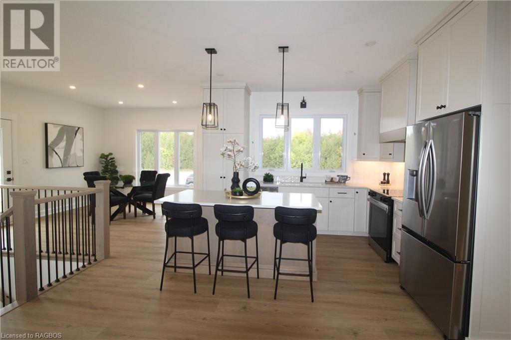 753 20th Street, Hanover, Ontario  N4N 3B8 - Photo 7 - 40569736