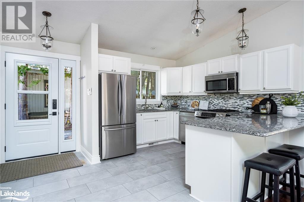 14 Dawson Drive Unit# 417, Collingwood, Ontario  L9Y 5B4 - Photo 4 - 40569028