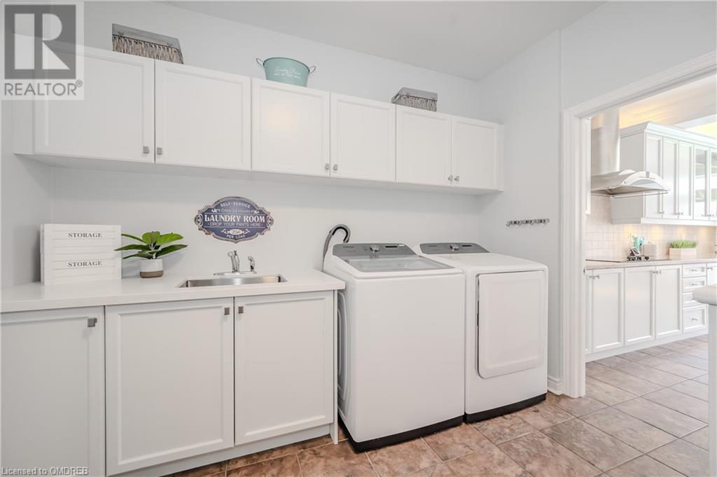 2156 Colonel William Parkway, Oakville, Ontario  L6M 0B8 - Photo 17 - 40565356