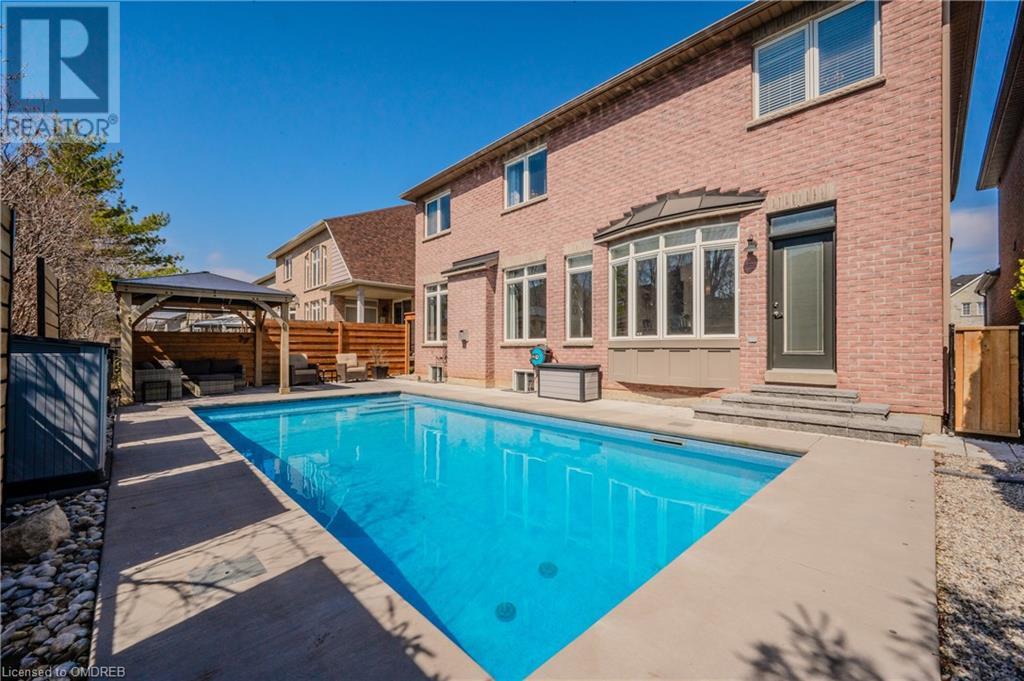 2156 Colonel William Parkway, Oakville, Ontario  L6M 0B8 - Photo 31 - 40565356