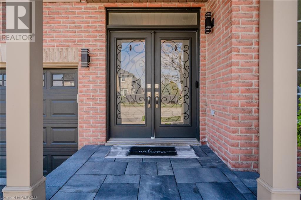 2156 Colonel William Parkway, Oakville, Ontario  L6M 0B8 - Photo 4 - 40565356
