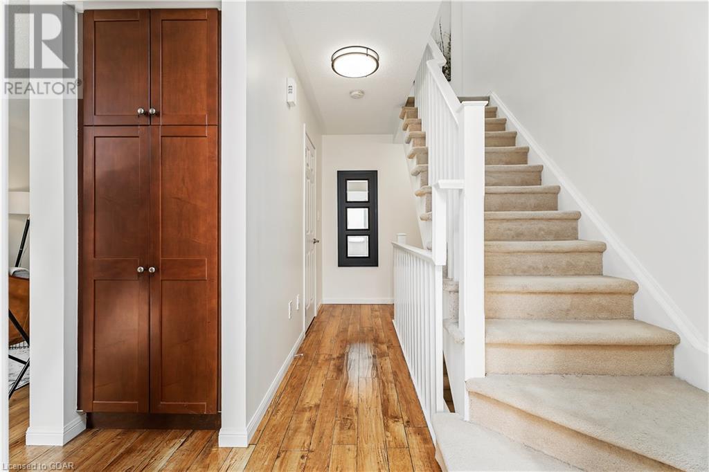 251 Wetenhall Landing, Milton, Ontario  L9T 7B7 - Photo 8 - 40569770