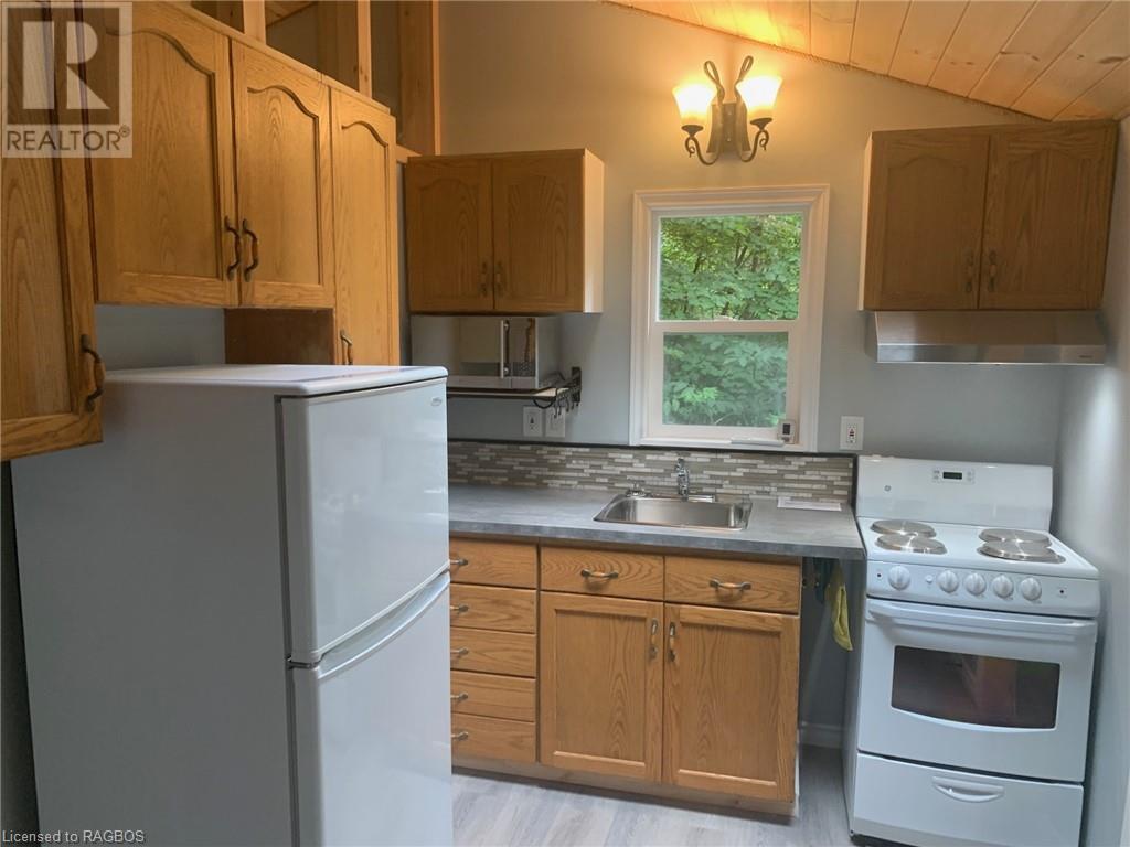 13 4th Avenue, South Bruce Peninsula, Ontario  N0H 2T0 - Photo 31 - 40555112