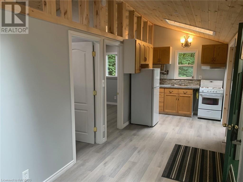 13 4th Avenue, South Bruce Peninsula, Ontario  N0H 2T0 - Photo 45 - 40555112