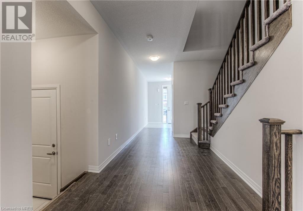 422 Robert Woolner Street, North Dumfries, Ontario  N0B 1E0 - Photo 10 - 40569407