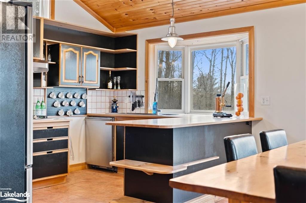 1081 Leafy Branch Lane, Minden, Ontario  K0M 2L1 - Photo 4 - 40557045