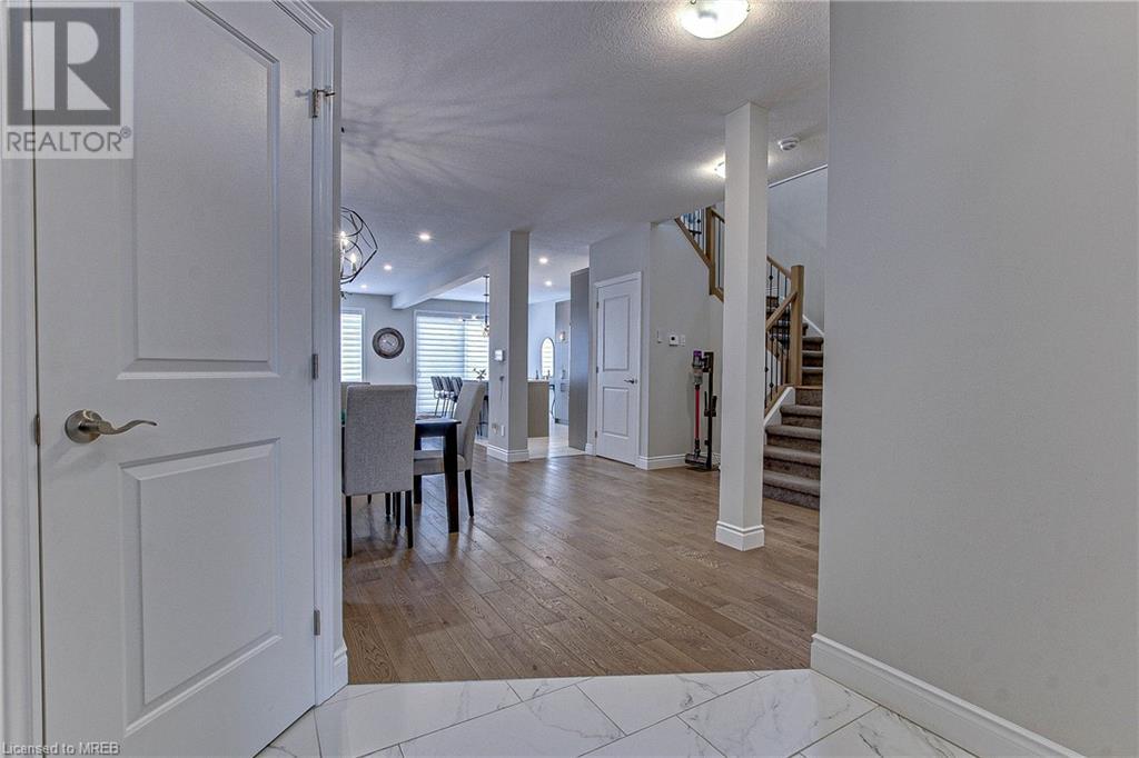 1212 Emma Chase, London, Ontario  N6G 0W2 - Photo 4 - 40569630