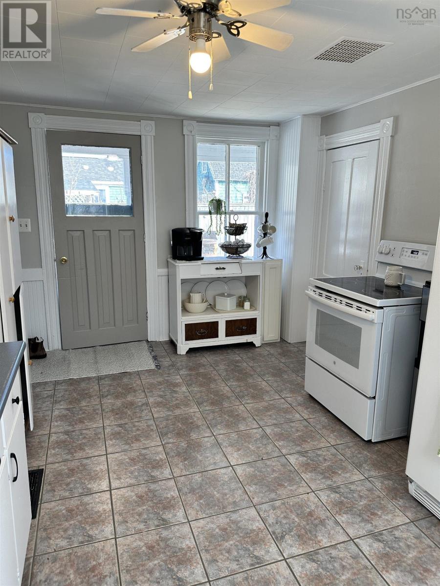 136 Payzant Street, Liverpool, Nova Scotia  B0T 1K0 - Photo 7 - 202406820