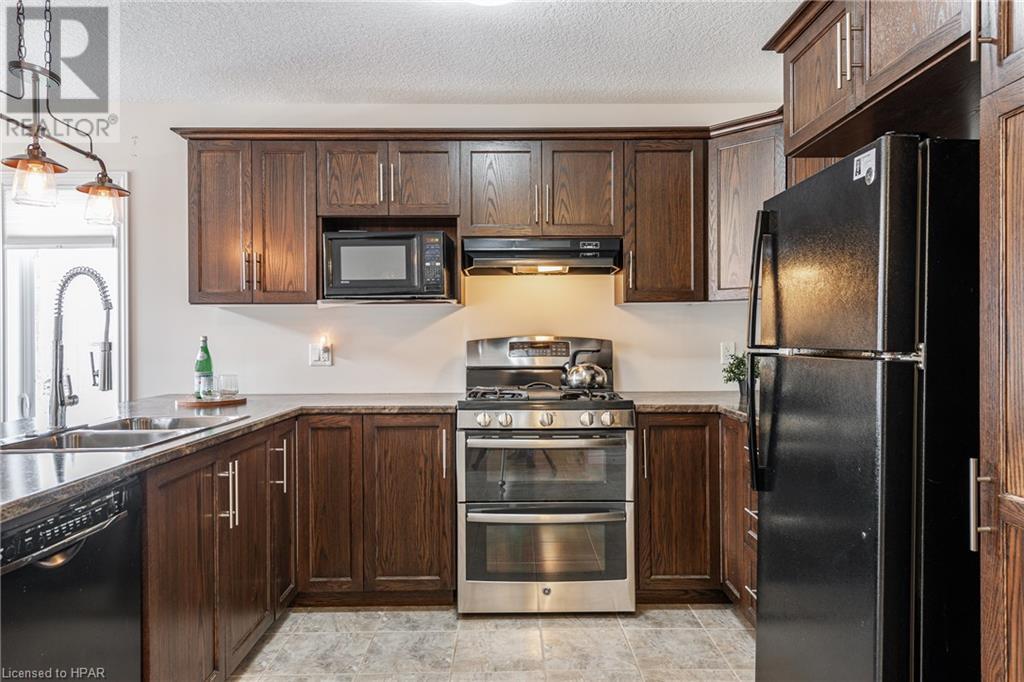 2 Davidson Drive, Stratford, Ontario  N5A 0C6 - Photo 8 - 40566487