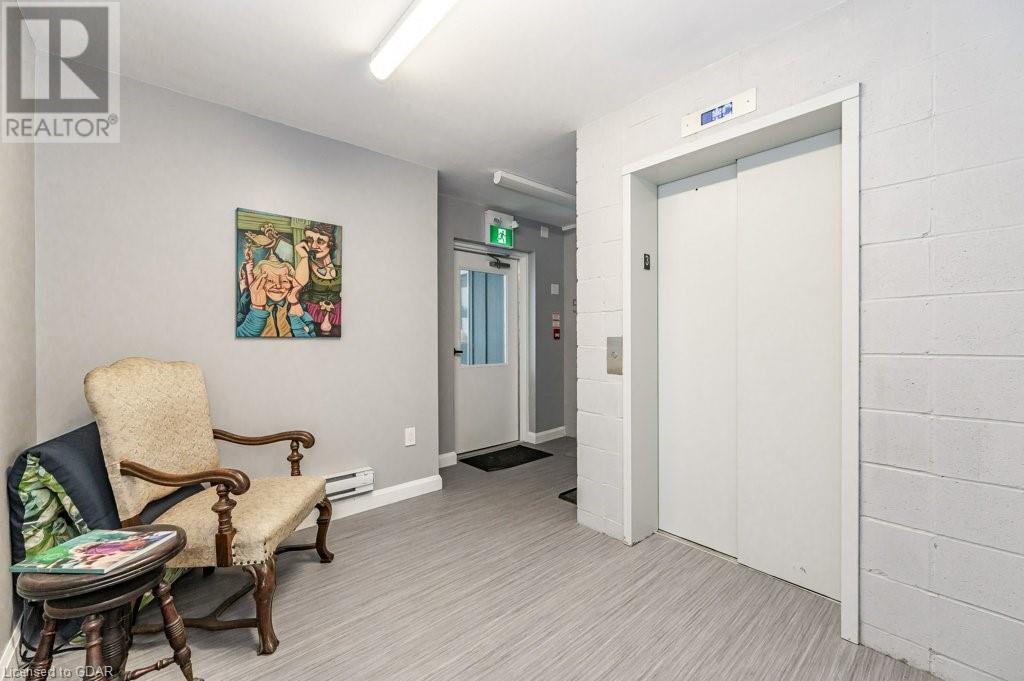1 Mont Street Unit# 6, Guelph, Ontario  N1H 2A5 - Photo 5 - 40569864