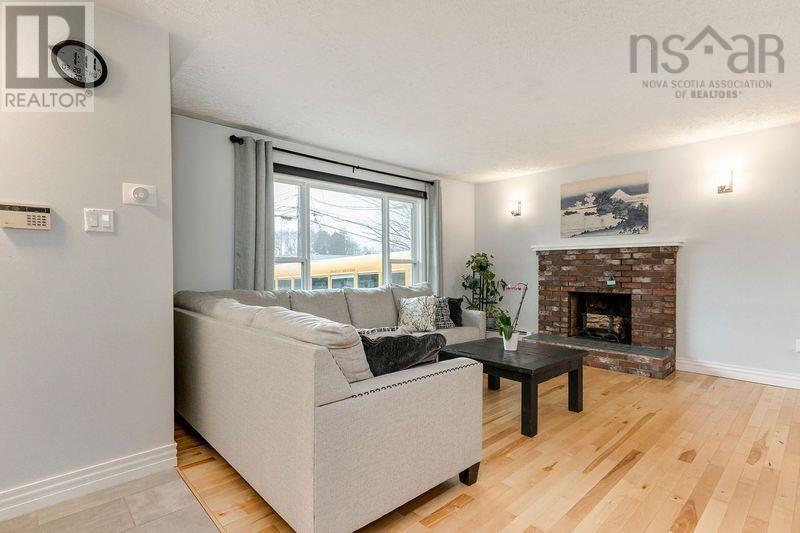 61 Judy Avenue, Lower Sackville, Nova Scotia  B4E 1T4 - Photo 3 - 202406821