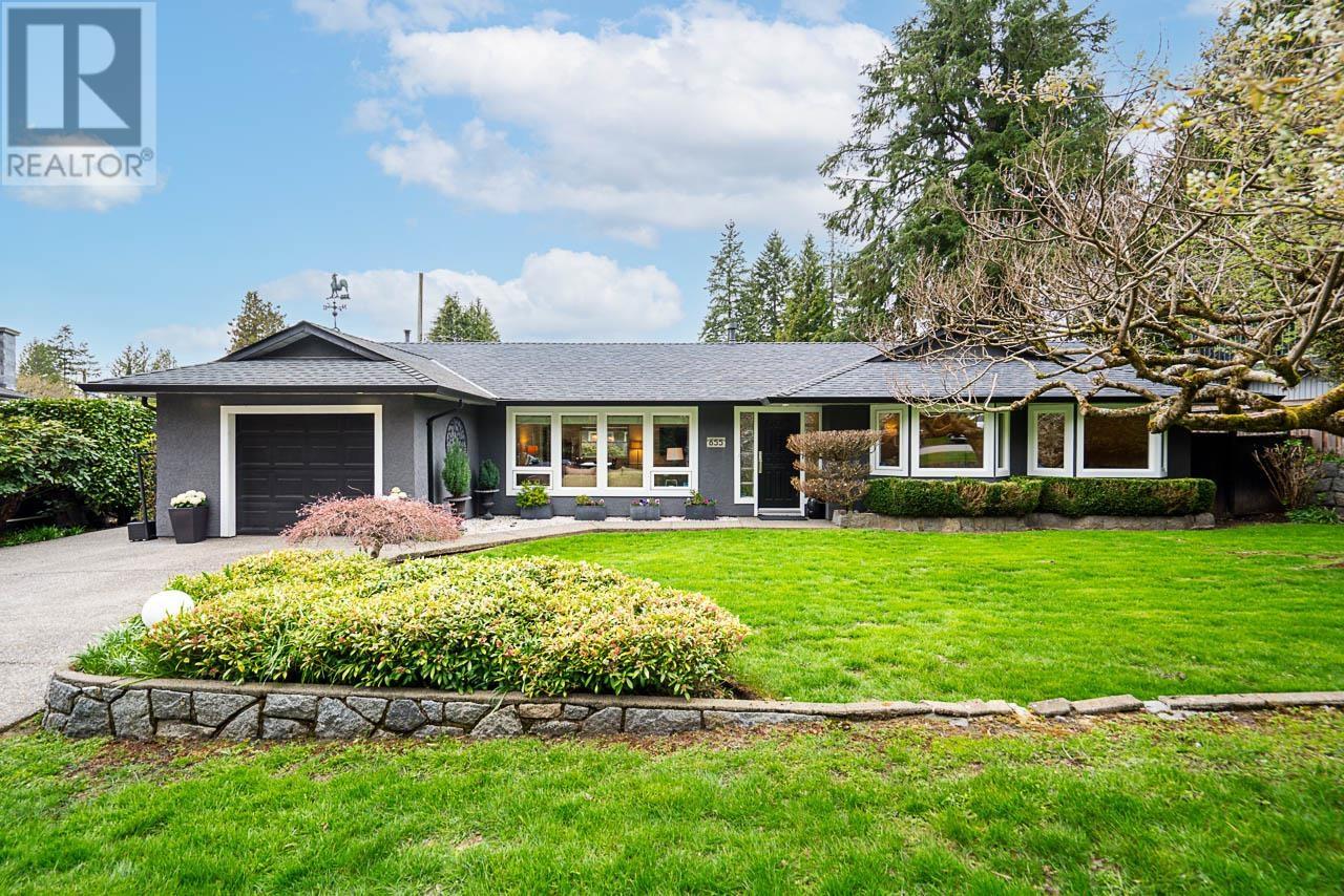 655 St. Ives Crescent, North Vancouver, British Columbia  V7N 2X4 - Photo 1 - R2869480