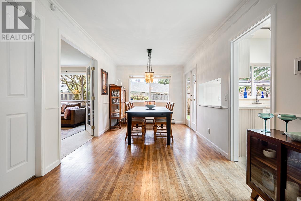655 St. Ives Crescent, North Vancouver, British Columbia  V7N 2X4 - Photo 8 - R2869480