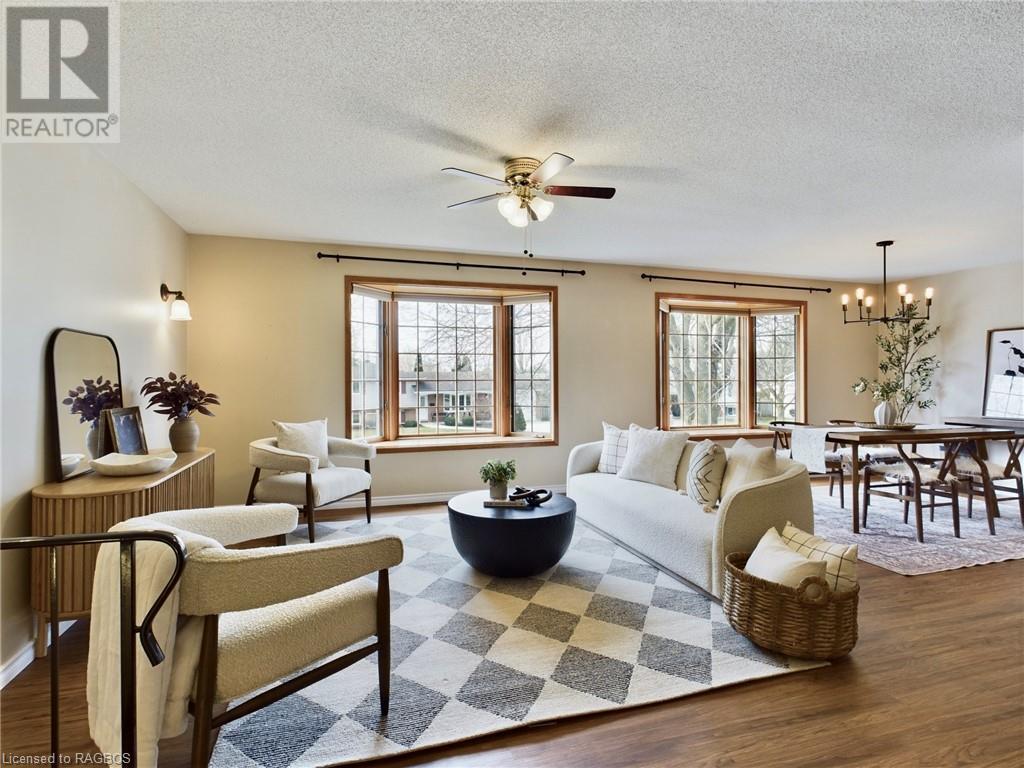 10 Huron Ridge Crescent, Kincardine, Ontario  N2Z 1K2 - Photo 4 - 40562518