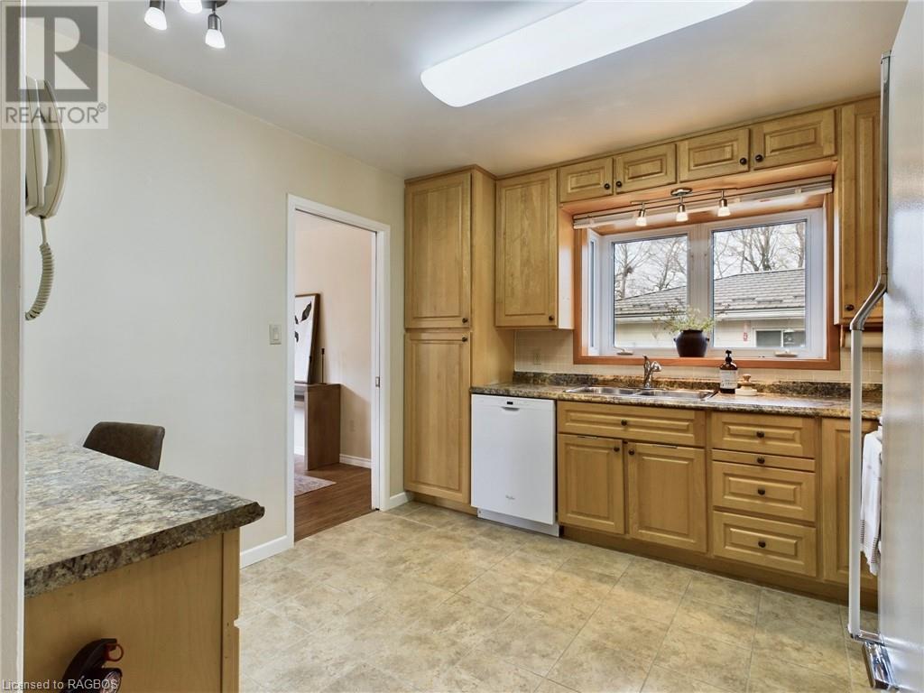 10 Huron Ridge Crescent, Kincardine, Ontario  N2Z 1K2 - Photo 11 - 40562518