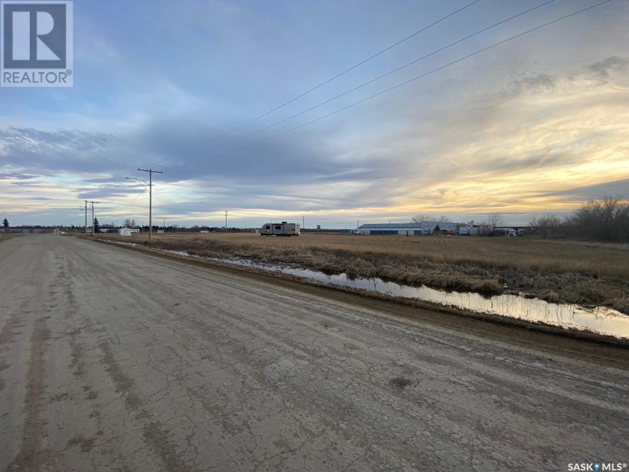 120 N Service Road W, Moose Jaw, Saskatchewan  S6H 4N8 - Photo 4 - SK965640