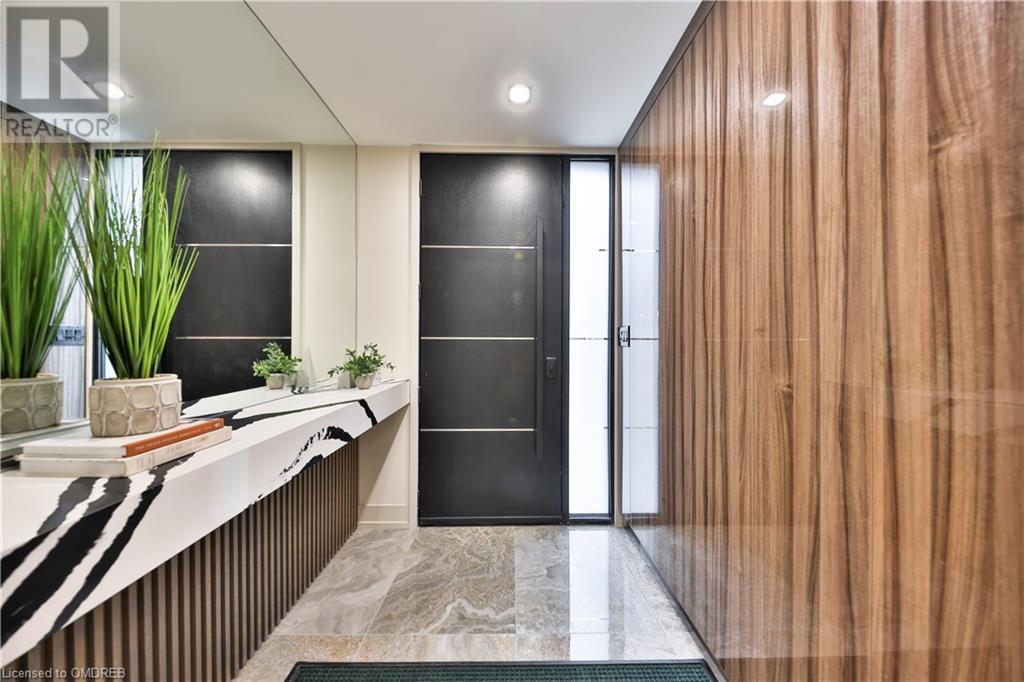 55 West 22nd Street, Hamilton, Ontario  L9C 4N5 - Photo 4 - 40569980